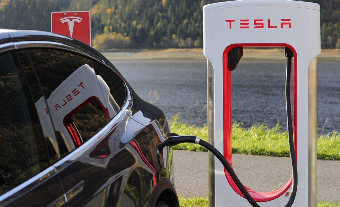 Všichni propagují elektro auta, ale stojí to za to?