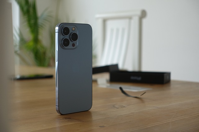 Vadná nabíječka na iPhone může způsobit požár